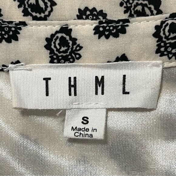 THML Embroidered Sleeveless Shift Dress Size S Halter Neck Boho Beachy Resort - Picture 9 of 10